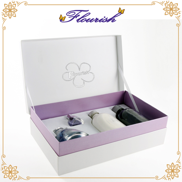 Scatola da imballaggio cosmetica in cartone viola con inserto