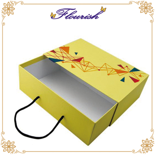 Scatola di caramelle per bambini con design nuovo