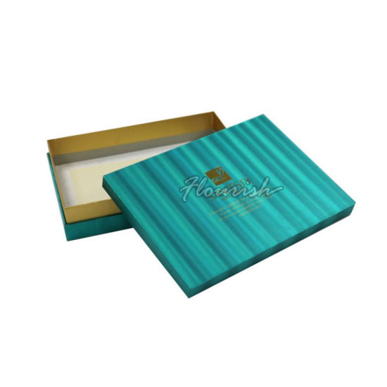 Scatola di cartone d'imballaggio lucida della camicia di vestiti di rifinitura