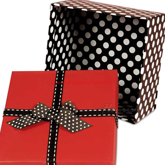 Confezione regalo sorprendente a forma di coperchio e rettangolo con nastro