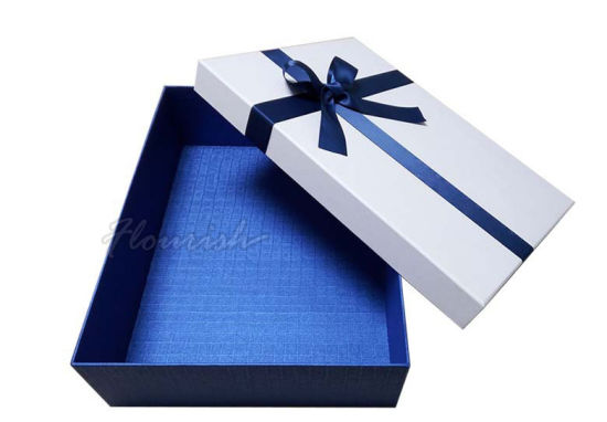 Imballaggio dei vestiti di compleanno di colore bianco e contenitore di regalo di stoccaggio