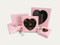 Confezione regalo Bridemaid in cartone di colore viola dal bel design a cuore con nastro