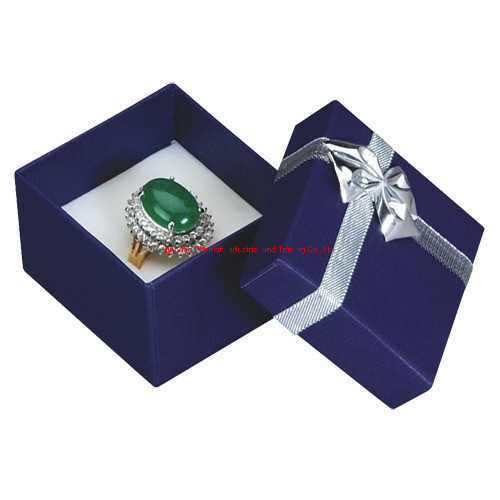Scatola regalo di gioielli in carta speciale in lino color marrone
