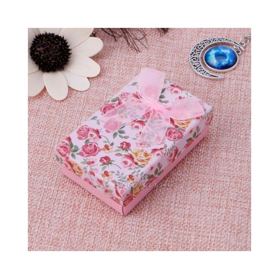 Elegante confezione regalo con anello di cartone blu scuro