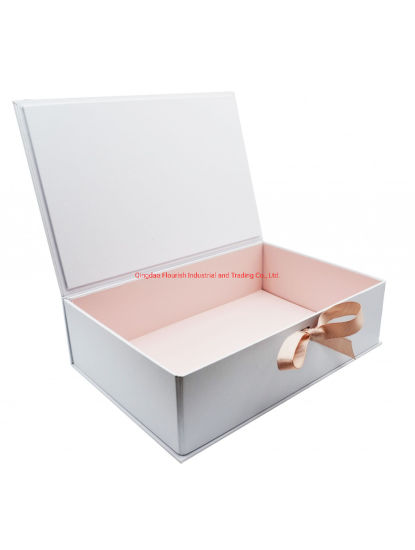 Scatola da regalo in puro colore bianco per ragazze