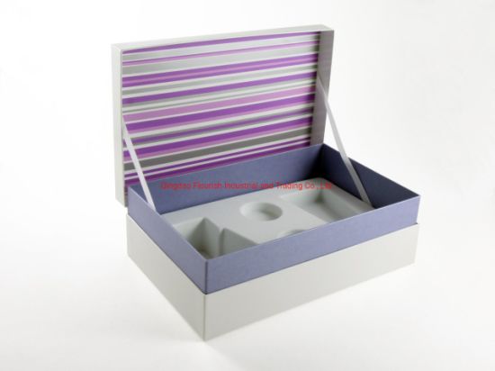 Scatola di carta cosmetica in cartone con lamina d'oro con chiusura magnetica