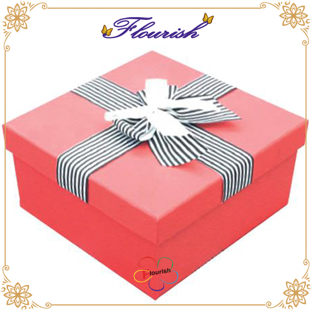 Coperchio del farfallino personalizzato rosso e scatola di carta per imballaggio regalo base per tempo felice