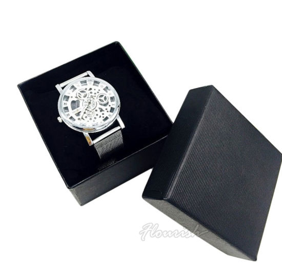 Confezione regalo orologio delicato con cuscino in velluto