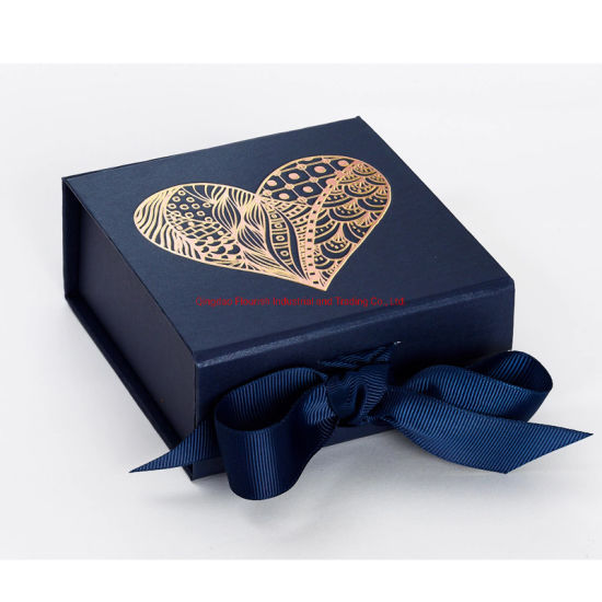 Confezione regalo di compleanno con nastro di carta patinata Fashion Art per il migliore amico