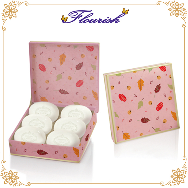 Confezione regalo di sapone per la doccia per bambini in cartone rosa che timbra oro adorabile