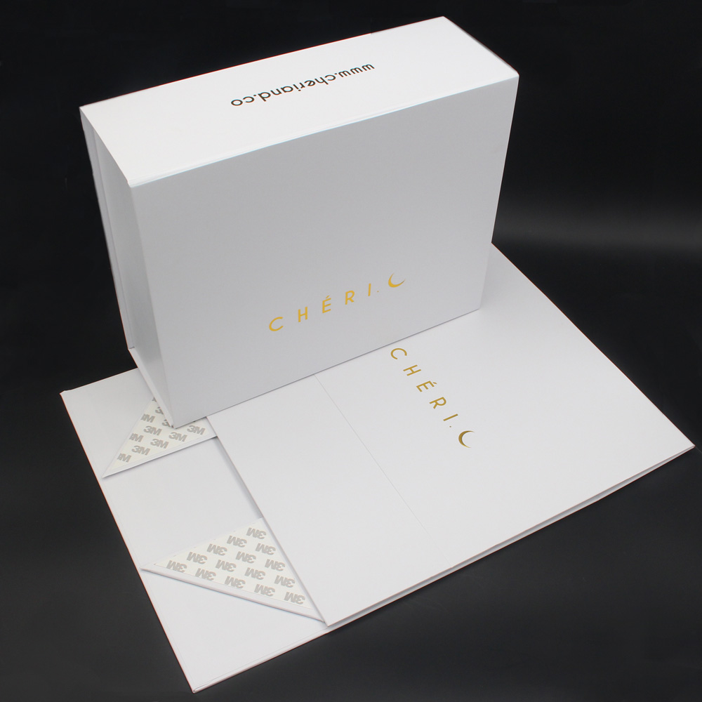 Scatola di imballaggio di carta pieghevole di colore bianco di lusso all'ingrosso del produttore della Cina con il nastro