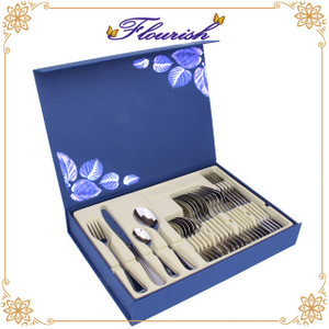 Elegante scatola per imballaggio con posate in cartone rigido di colore blu scuro con inserto