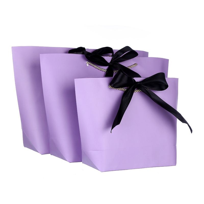 Sacchetti regalo di imballaggio di carta di moda all'ingrosso del produttore della Cina