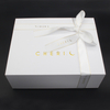 Scatola di imballaggio di carta pieghevole di colore bianco di lusso all'ingrosso del produttore della Cina con il nastro