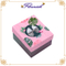 Confezione regalo rigida in cartone quadrato con decoro Bowtie